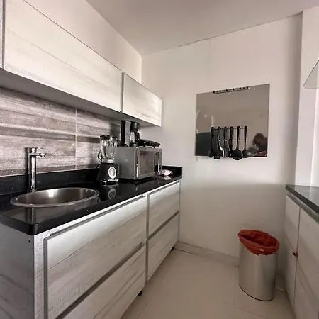 Apartment Prime Location: Fully Equipped Loft In El Laguito