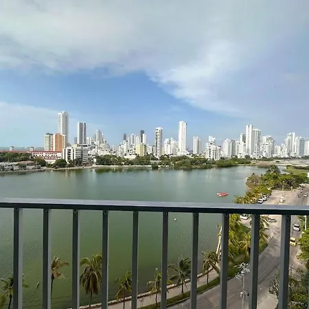 Prime Location: Fully Equipped Loft In El Laguito Apartment *