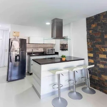 Prime Location: Fully Equipped Loft In El Laguito